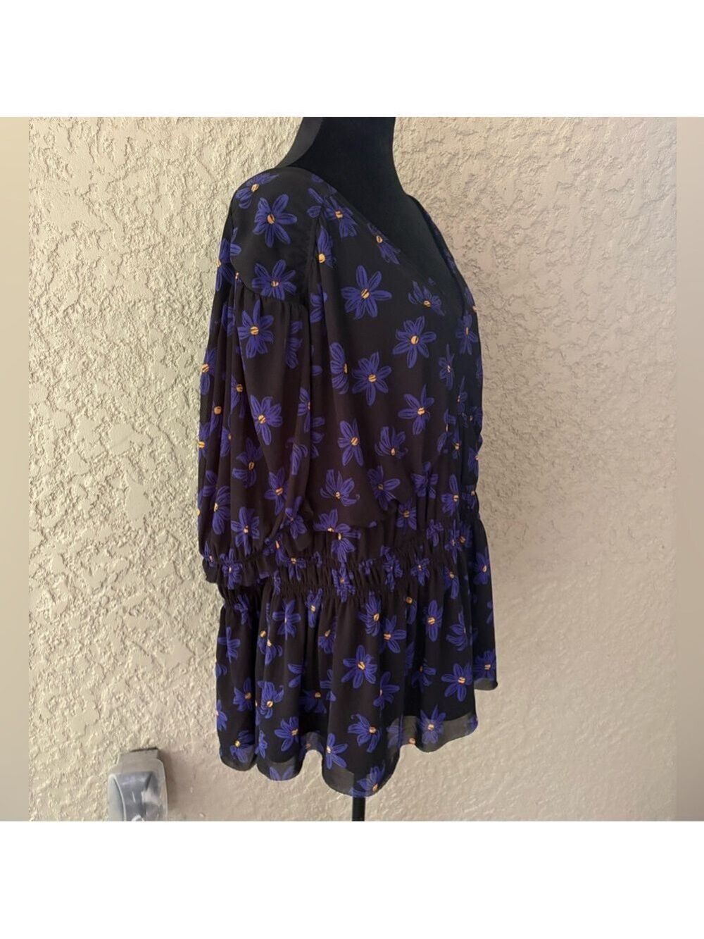 Ava & Viv 3X Black blue yellow Floral Smocked Peplum Top - Picture 5 of 12